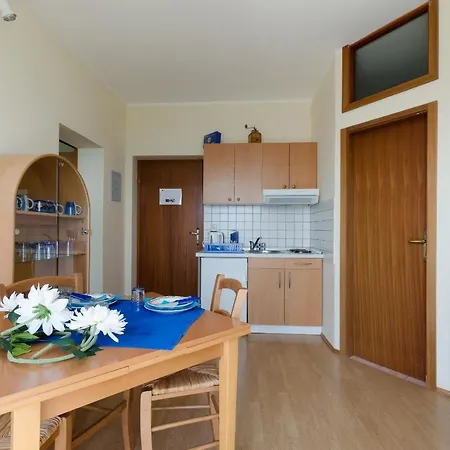 And Drazen アパート