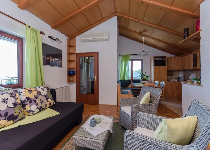 And Drazen Apartman Novi Vinodolski