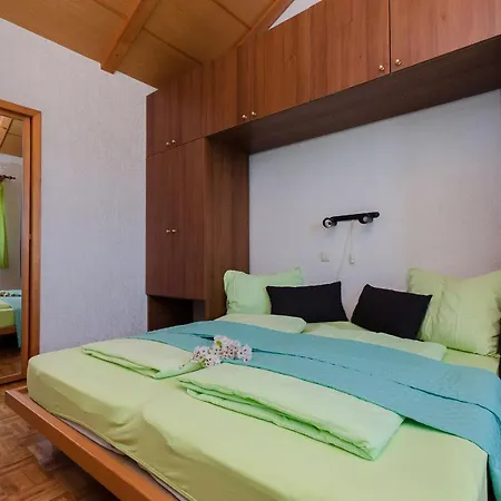 And Drazen Διαμέρισμα