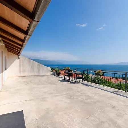 Διαμέρισμα And Drazen Novi Vinodolski