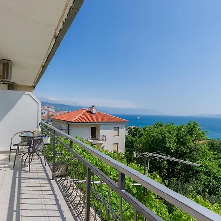 Apartment And Drazen *